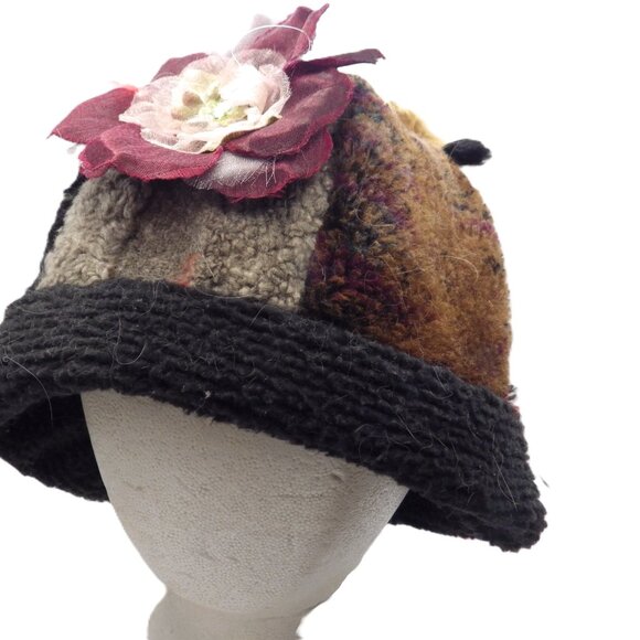 Lee Andersen Artsy Knit Hat & Fingerless Gloves main image 4